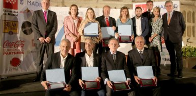 Hostelería Madrid recibe reconocimiento en nombre de la hostelería de la capital durante Jornada de la Restauración Madrileña de AMER - Hostelería Madrid