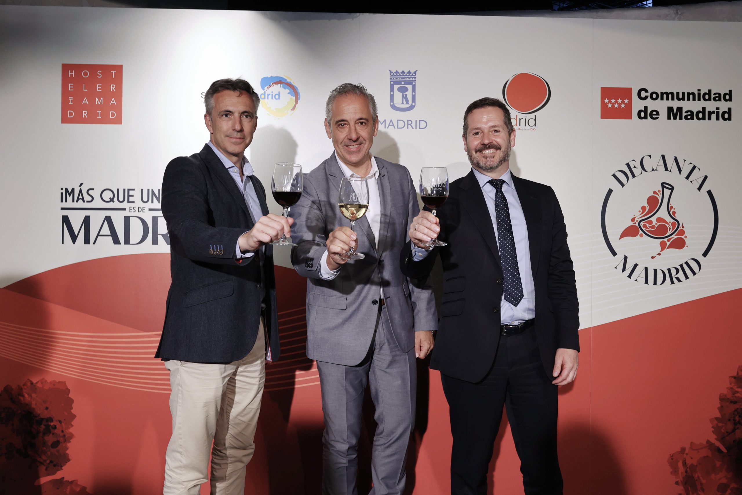 Hostelería Madrid presenta la campaña permanente ‘Decanta Madrid’ que busca impulsar el consumo de los vinos de Madrid por copas - La Viña