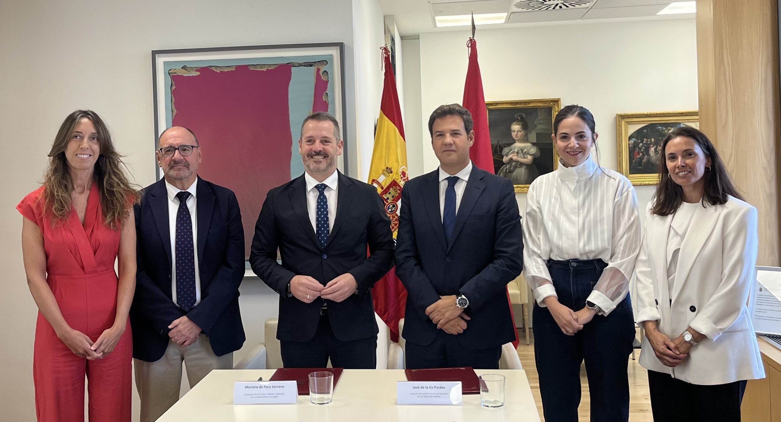 Un acuerdo entre la Comunidad de Madrid y el Ayuntamiento de Las Rozas mejorará la digitalización de la hostelería del municipio - La Viña