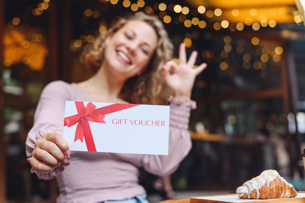 tique regalo gift voucher hosteleria