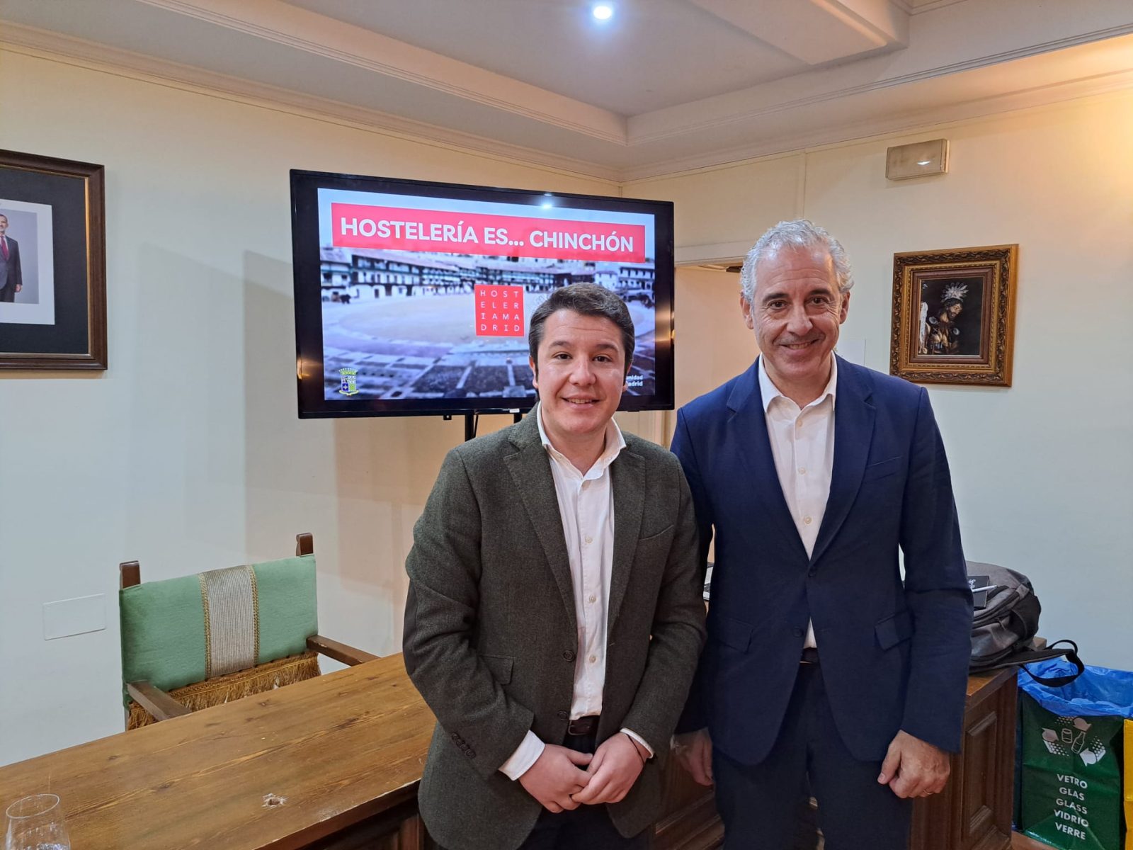 ‘Hostelería es…’ llega a Chinchón para ofrecer formación y digitalización a los hosteleros del municipio - La Viña