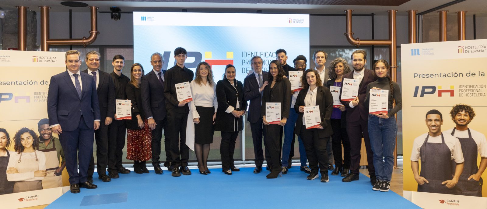 Hostelería España presenta la Identificación Profesional de Hostelería (IPH) en la Fundación Mahou - La Viña